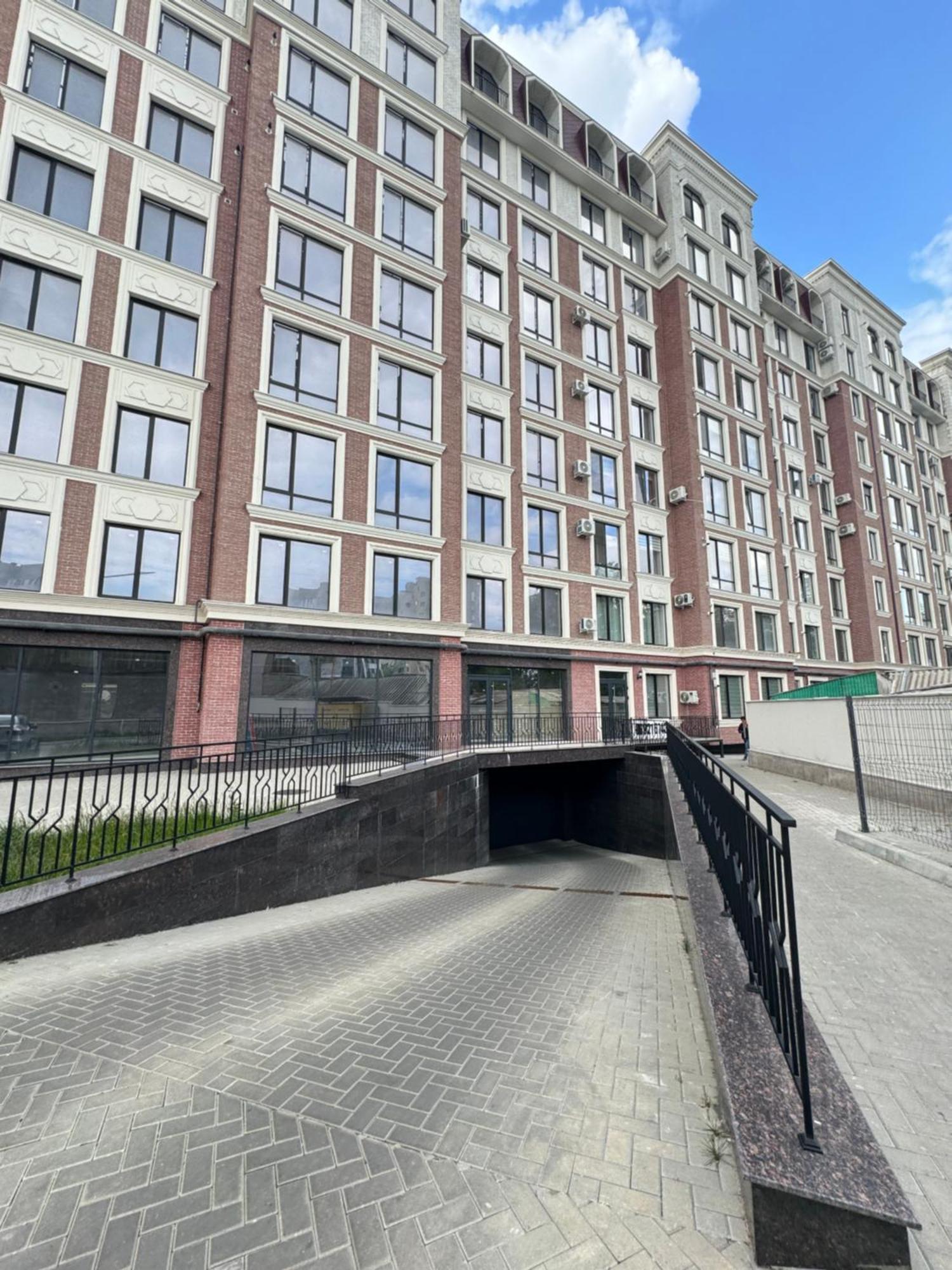 Two Bedroom Apartment In The Center, With Parking, Address Avram Iancu 32 Chisinau Bagian luar foto