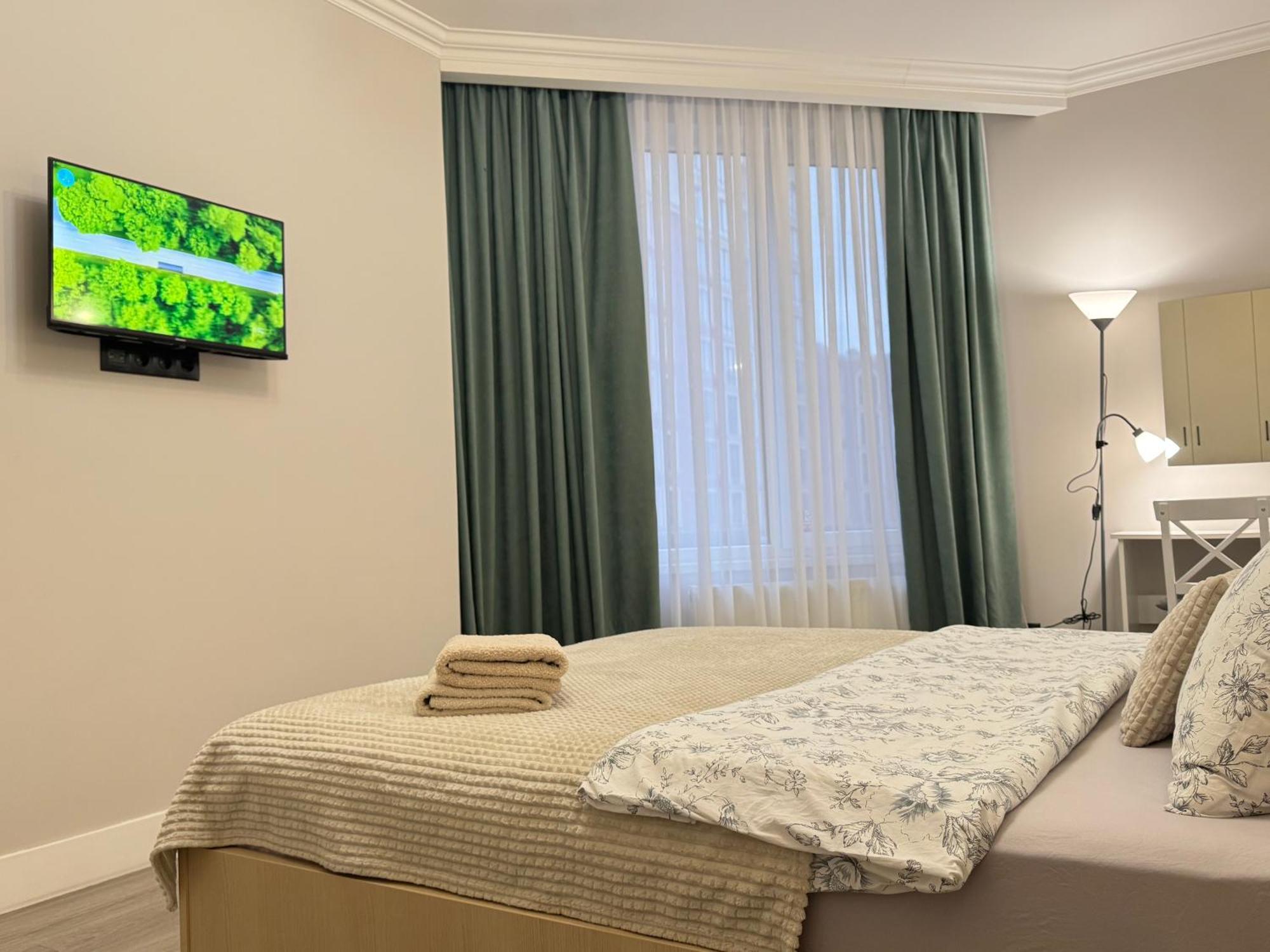 Two Bedroom Apartment In The Center, With Parking, Address Avram Iancu 32 Chisinau Bagian luar foto